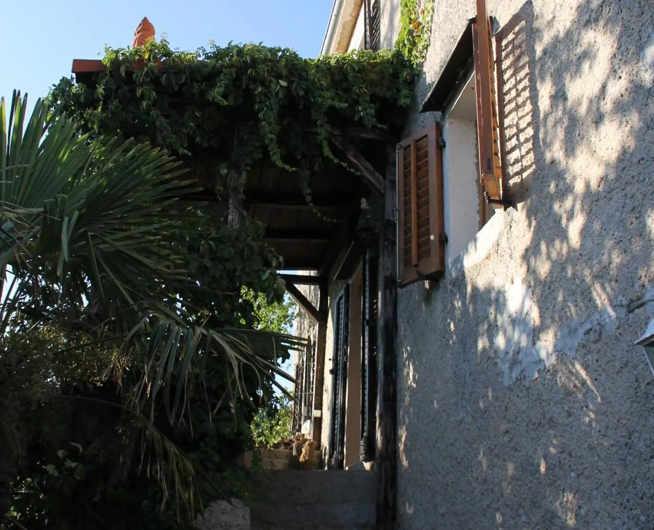 Romantisches Ferienhaus Mit Grossem Garten 1200 Qm, Nah Zu Einem Schoenen Strand Skrbcici